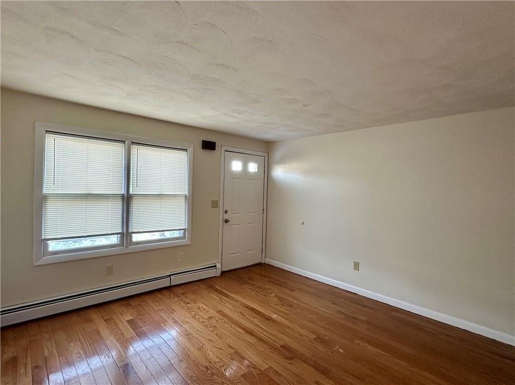 35 Lancashire St - Photo 2 of 14