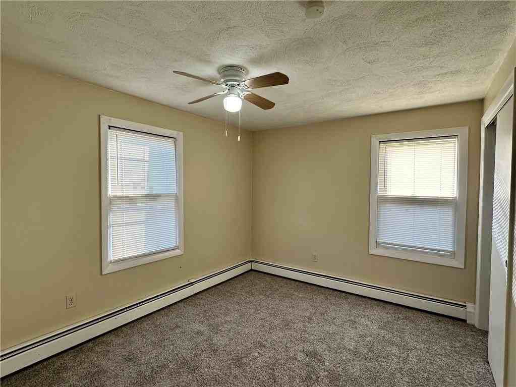 35 Lancashire St - Photo 6 of 14