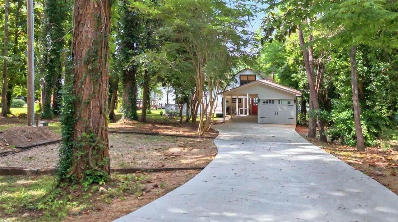 1645 Tallavana Trl - Photo 2 of 40