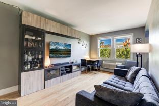 1363 K St Se Apt 201 #201 - Photo 1 of 1