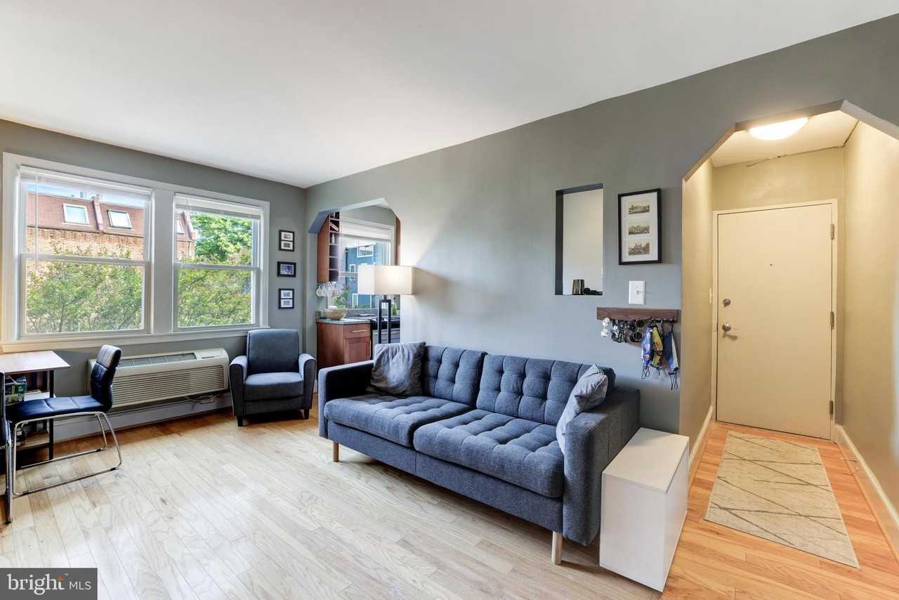 1363 K St Se Apt 201 #201 - Photo 6 of 29