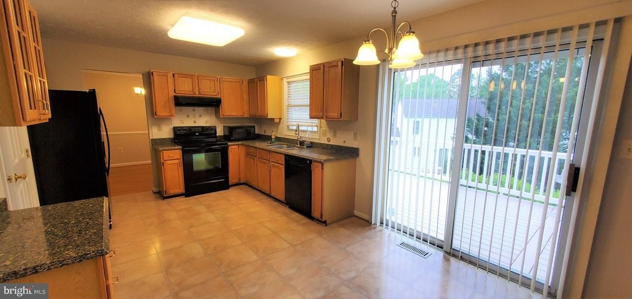 106 Linden Ridge Rd - Photo 7 of 17