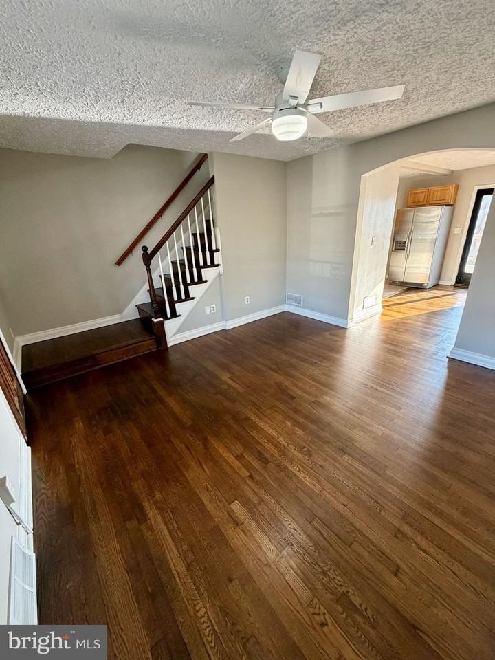 3413 Wallford Dr - Photo 3 of 20