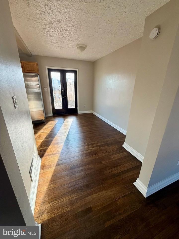 3413 Wallford Dr - Photo 5 of 20