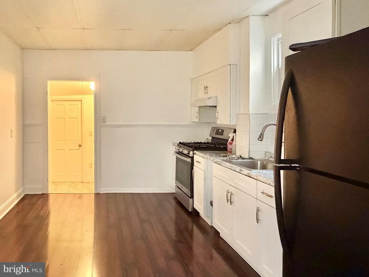 122 Landing St - Photo 6 of 23