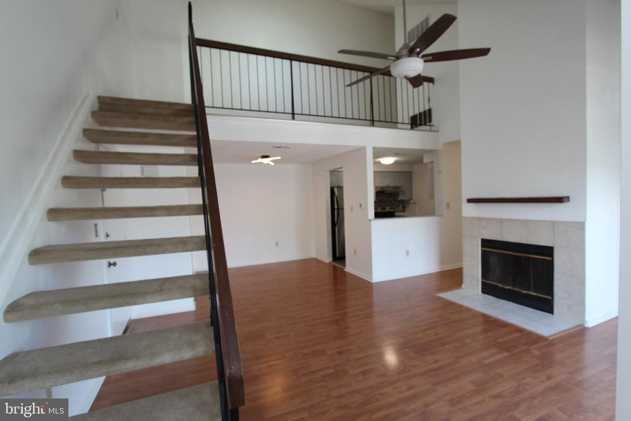 7714 Tamarron Dr - Photo 4 of 27