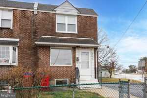 featured image of 682 2nd Ave