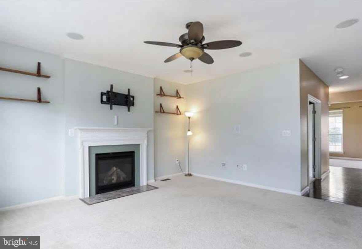 320 Hopkins Dr - Photo 7 of 23