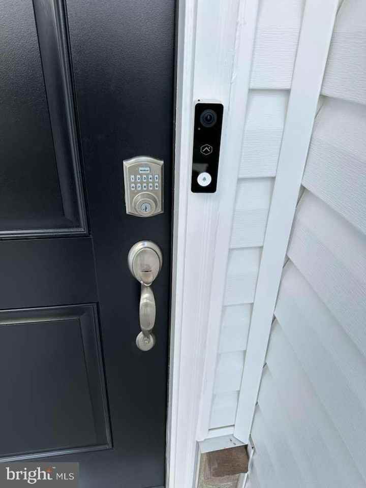 165 Tigney Dr - Photo 2 of 17