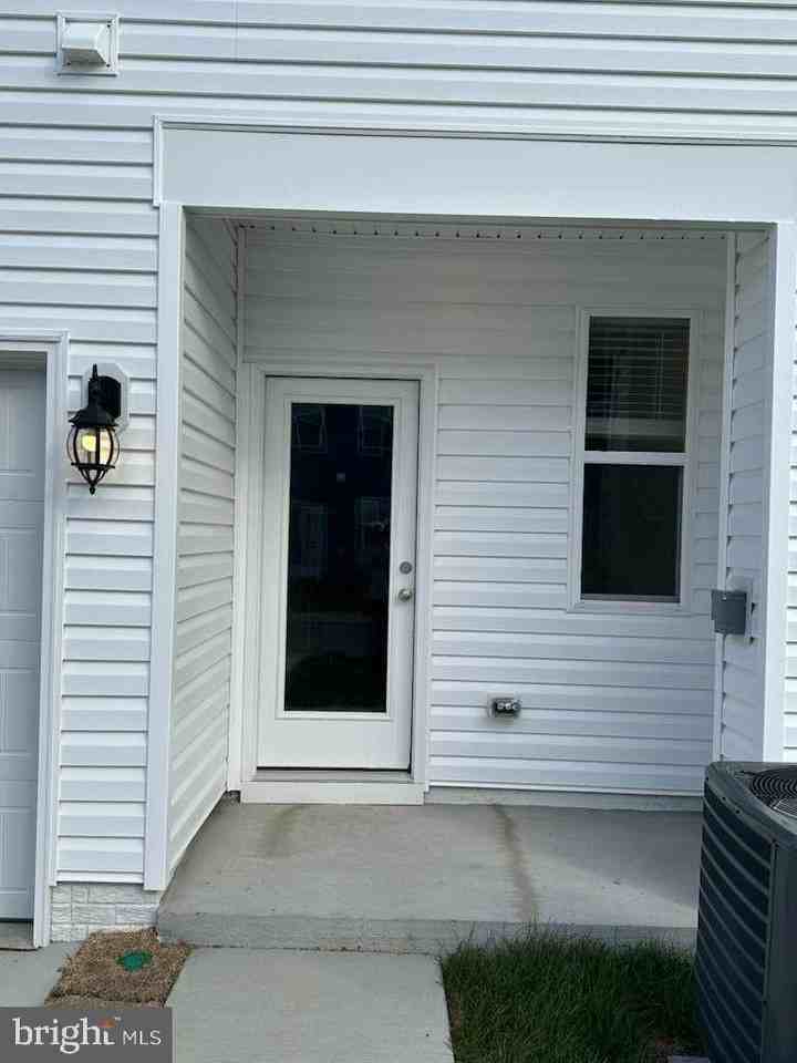 165 Tigney Dr - Photo 3 of 17