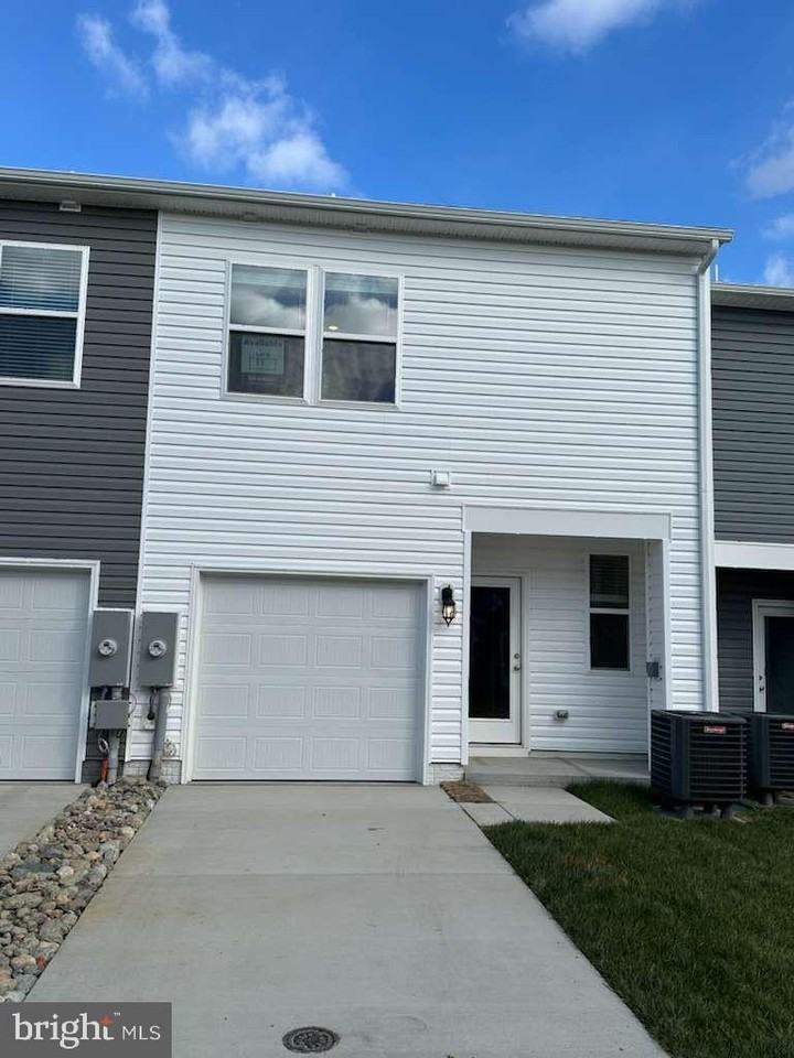 165 Tigney Dr - Photo 4 of 17