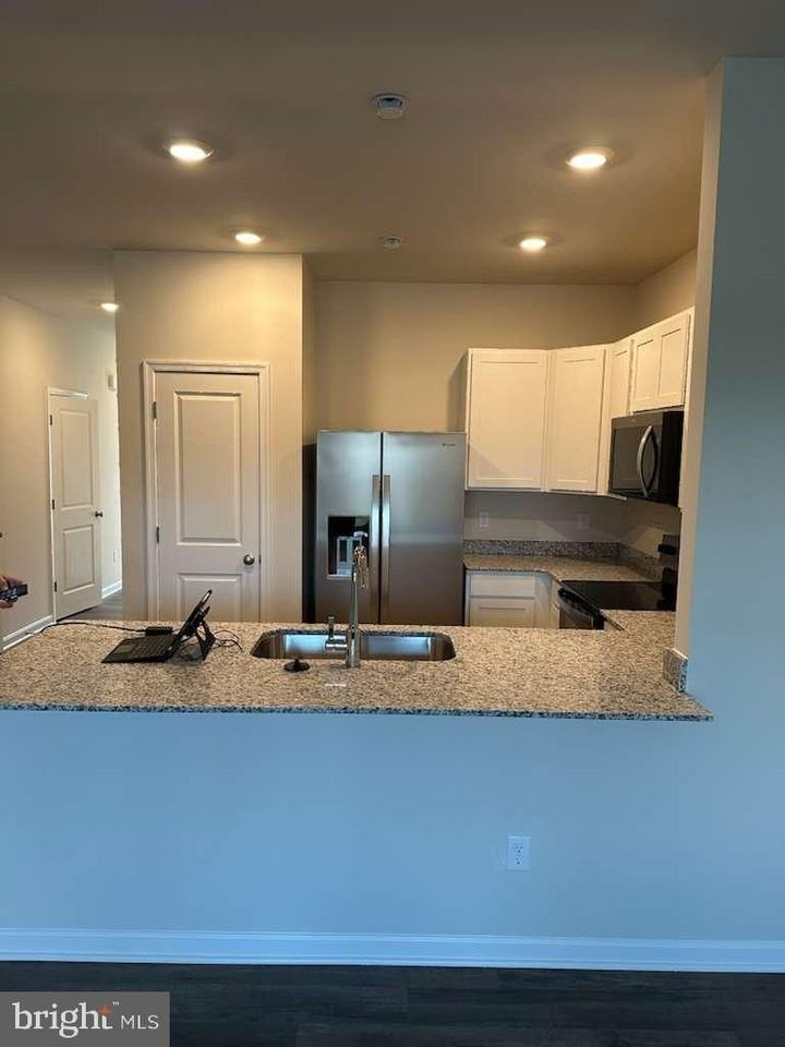 165 Tigney Dr - Photo 6 of 17