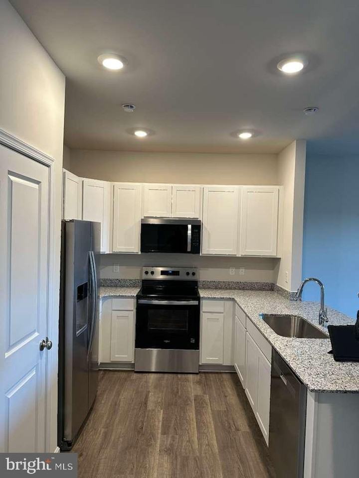 165 Tigney Dr - Photo 7 of 17