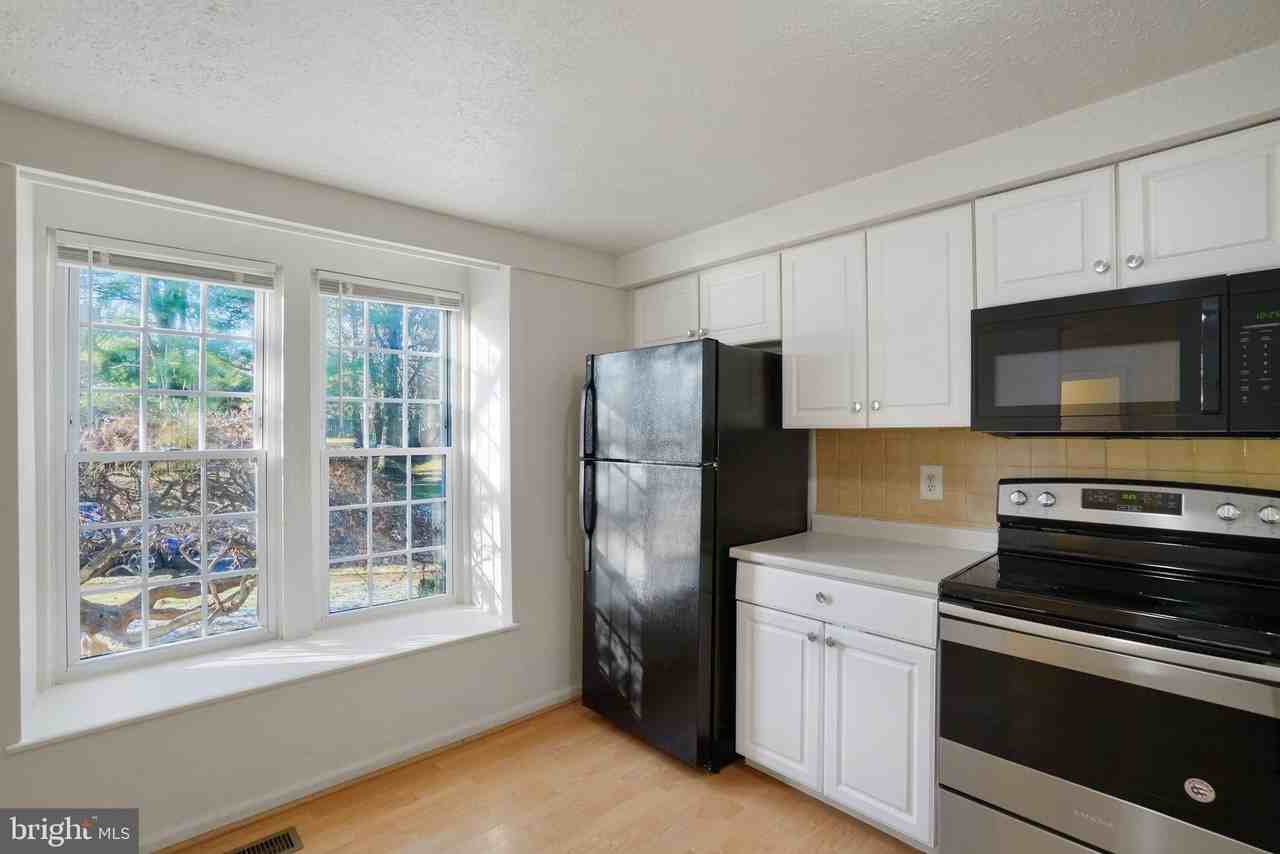 6515 Field Master Dr - Photo 6 of 47