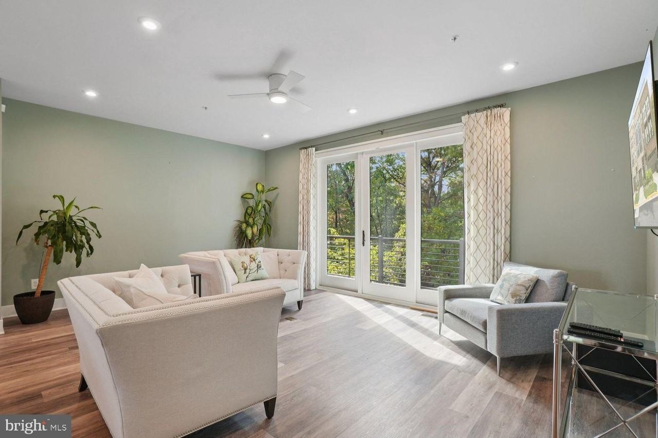 1641 Bandit Loop - Photo 3 of 48