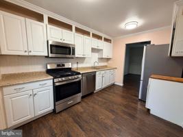 featured image of 9504 Covington Pl