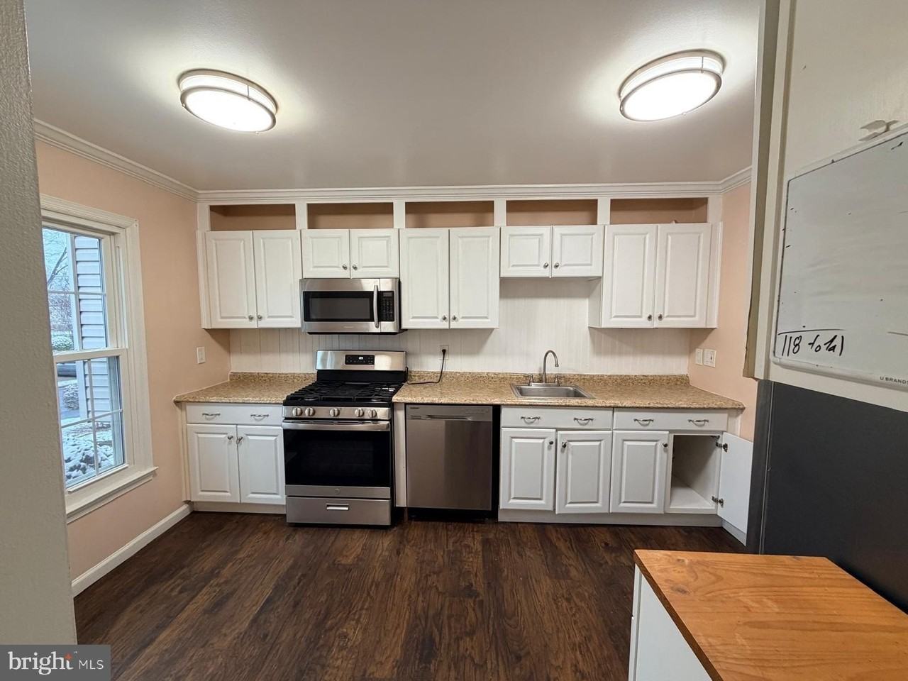 9504 Covington Pl - Photo 2 of 20