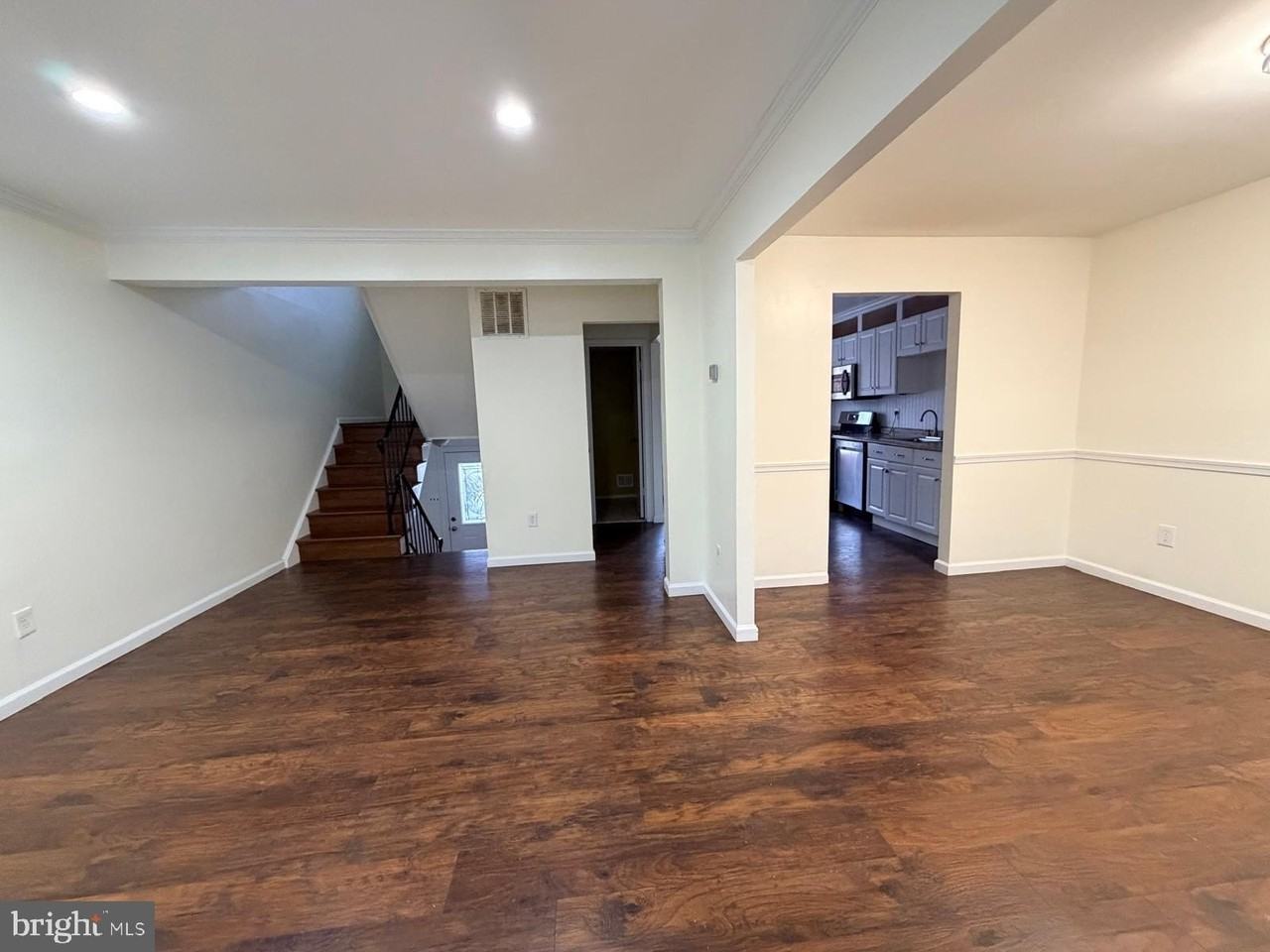 9504 Covington Pl - Photo 3 of 20