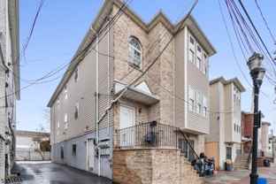 58 1st St Apt 3 #Apt 3 - Photo 1 of 1