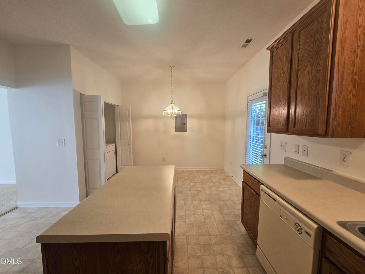 100 Ranger Pl - Photo 7 of 16