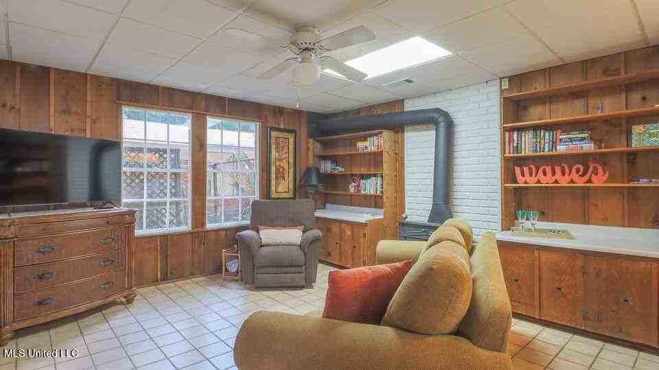 171 Saint Charles Ave - Photo 6 of 18