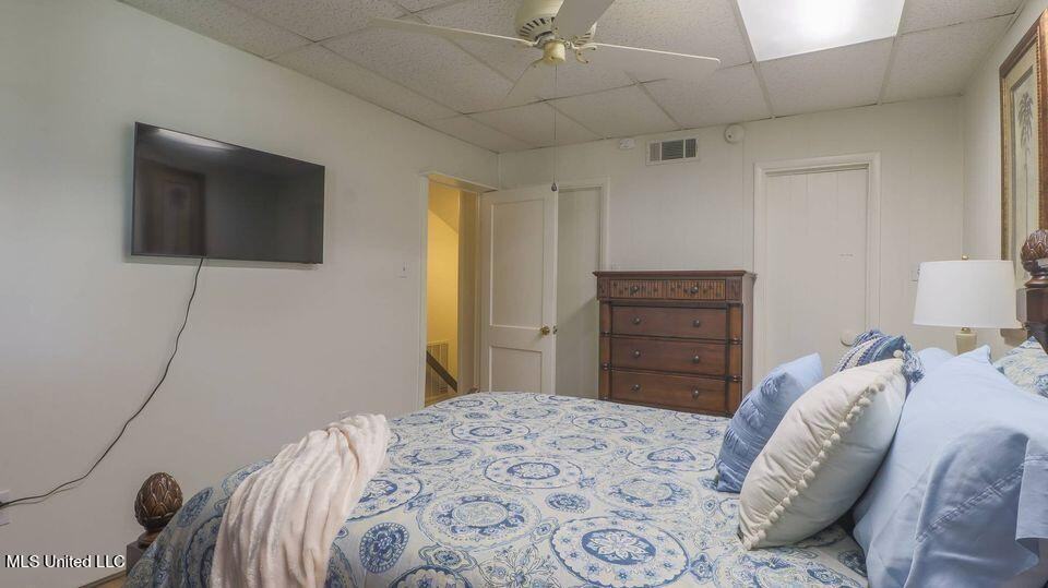 171 Saint Charles Ave - Photo 7 of 18