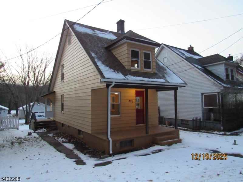 552 Frenchtown Rd - Photo 2 of 27