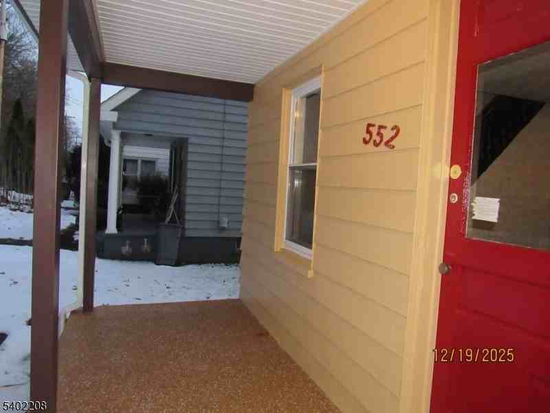 552 Frenchtown Rd - Photo 4 of 27