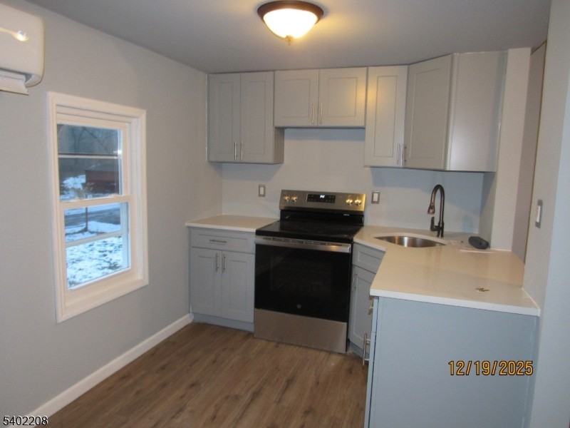 552 Frenchtown Rd - Photo 5 of 27