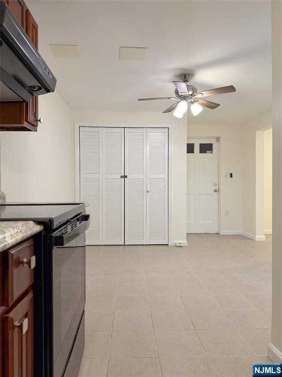 187 Dukes St - Photo 2 of 4