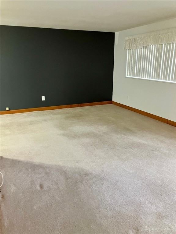 6529 Harshmanville Rd - Photo 4 of 17