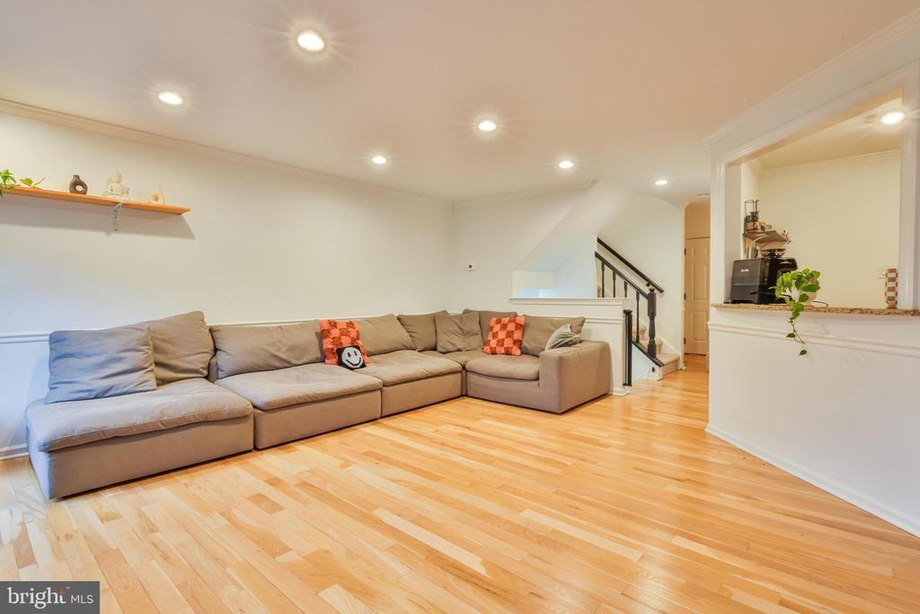 173 Wildflower Cir - Photo 5 of 37