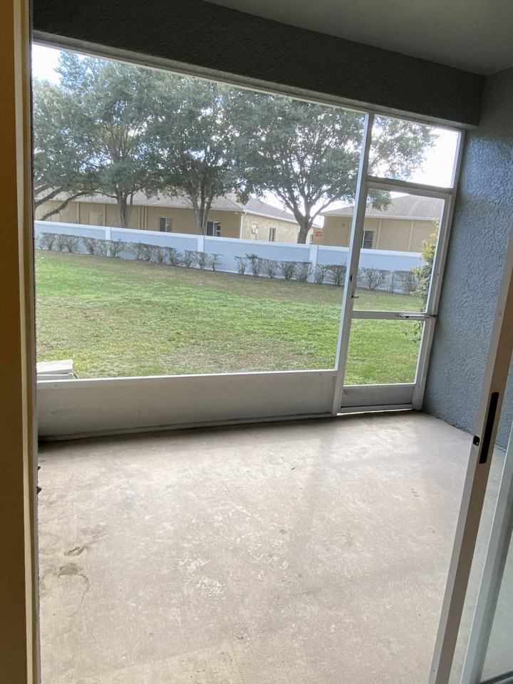 12516 Kings Crossing Dr - Photo 3 of 14