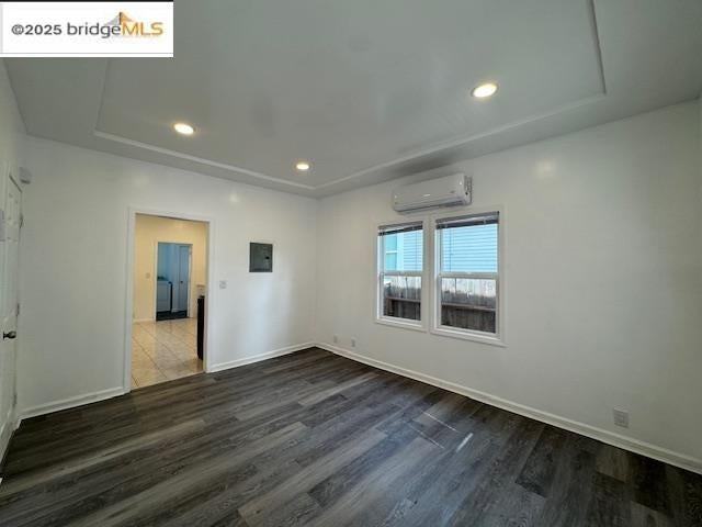 916 W 4th St - Photo 2 of 18