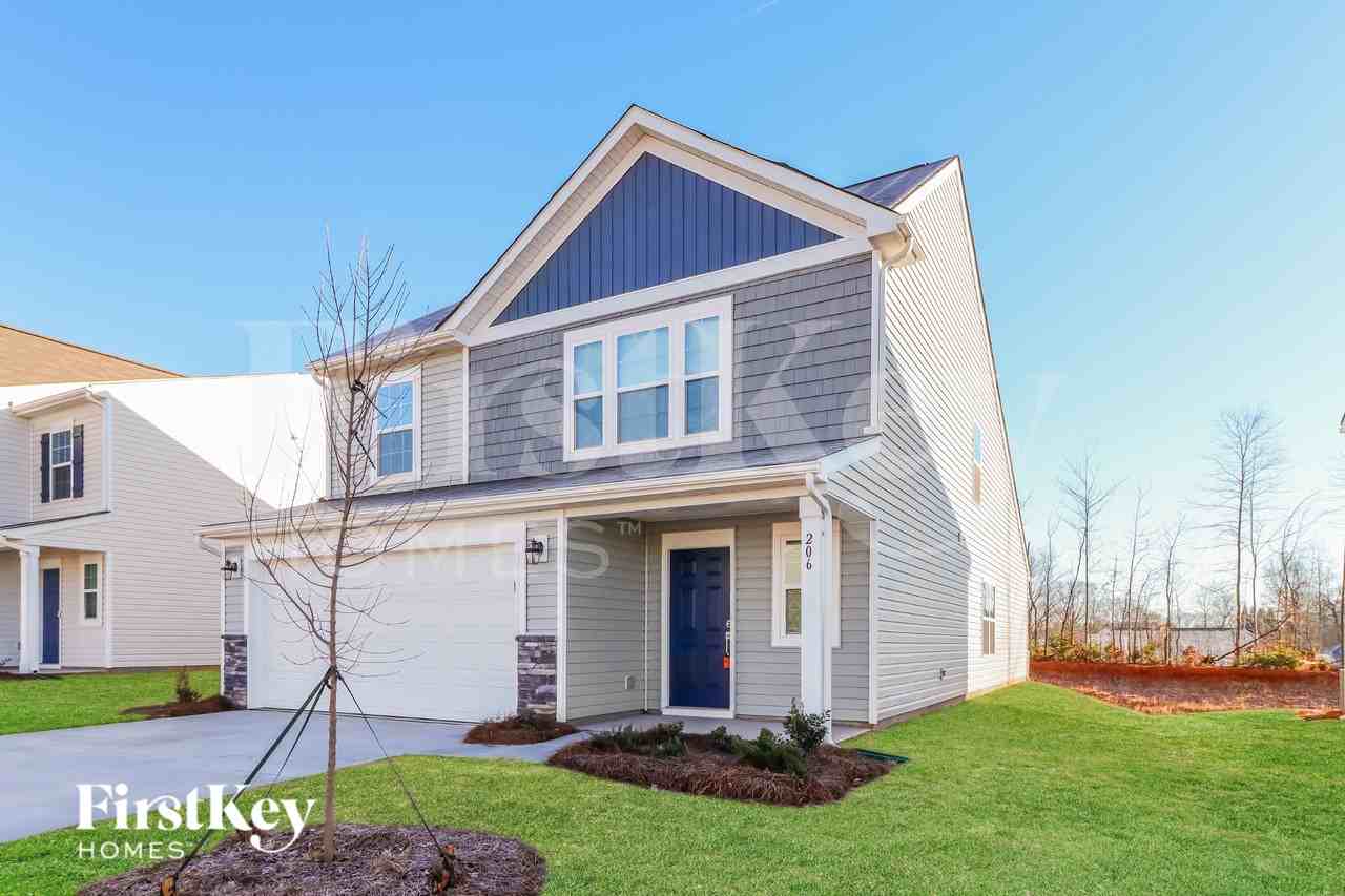 206 Brentwood Dr - Photo 2 of 16