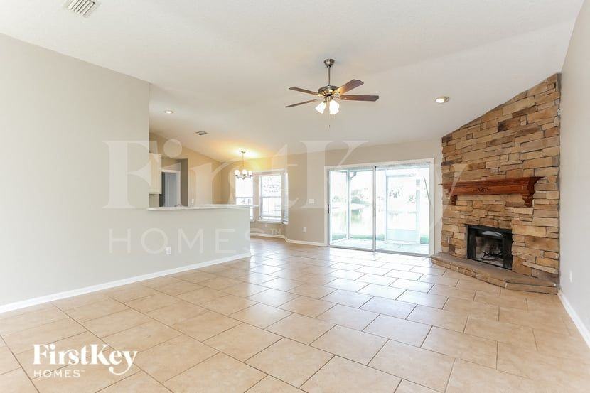 247 Ridgewick Dr S - Photo 4 of 15