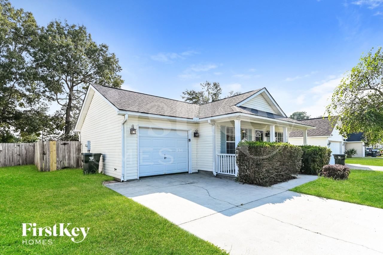 118 Wilton St - Photo 2 of 16