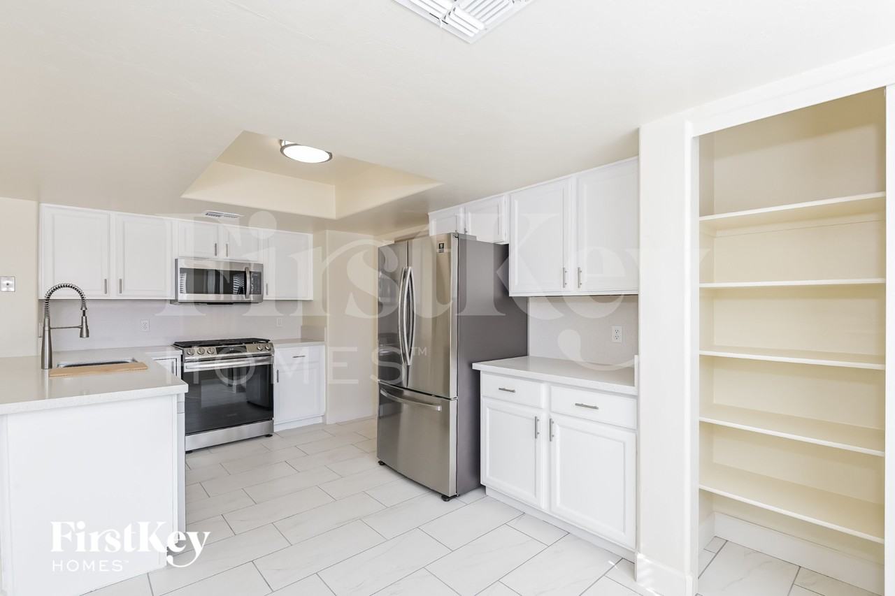 11832 N Labyrinth Dr - Photo 6 of 15