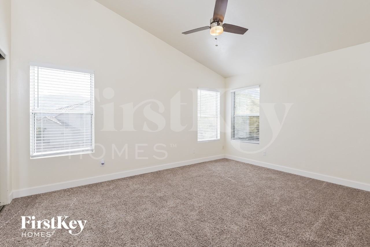 11832 N Labyrinth Dr - Photo 7 of 15