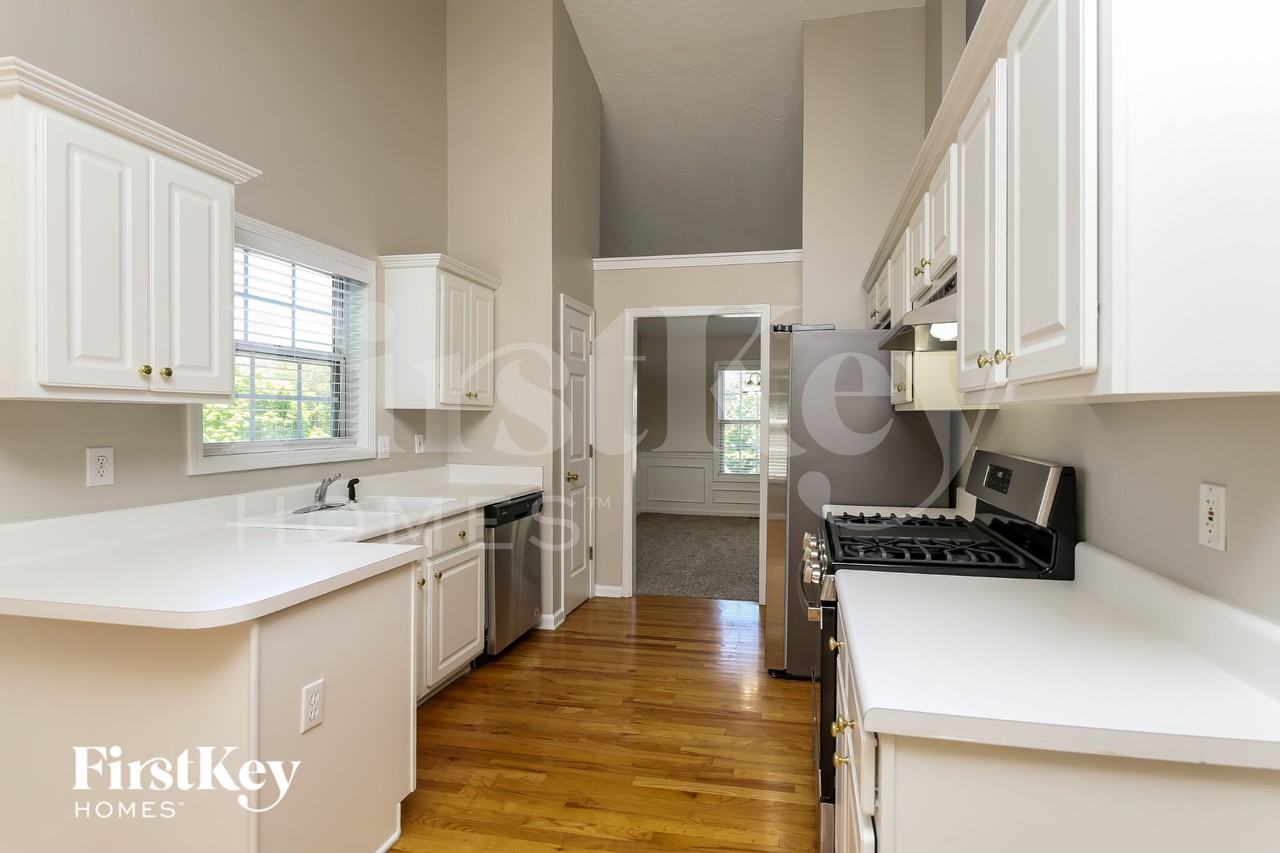 4425 Red Rock Pt - Photo 6 of 15