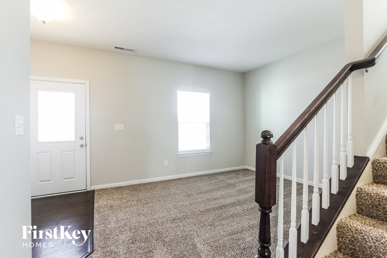 6660 Branches Dr - Photo 2 of 15