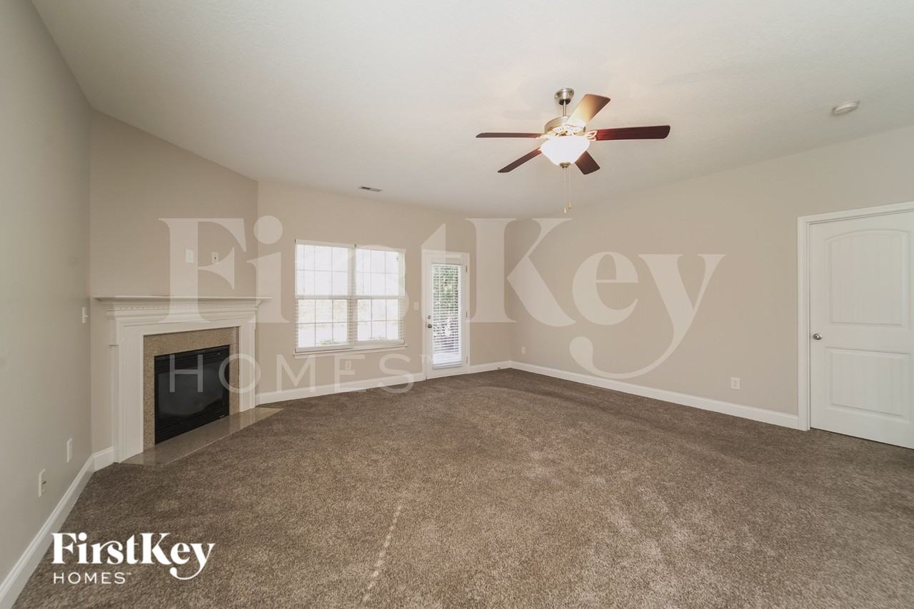 6124 Silver Chime Way - Photo 4 of 15