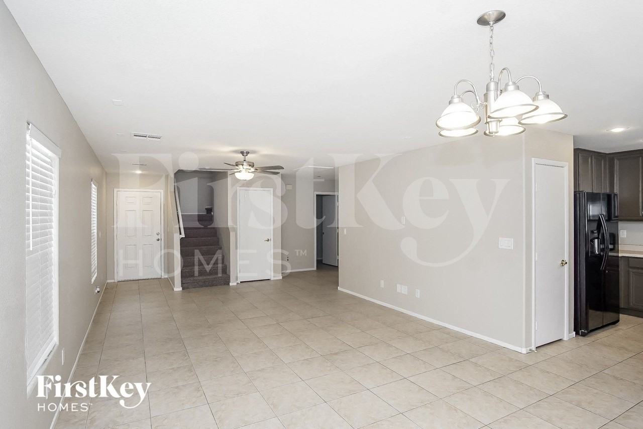 6235 Lone Cypress Ct - Photo 3 of 15