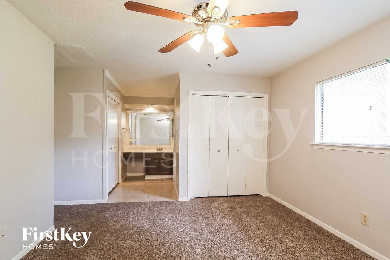 3618 Village Grove Dr - Photo 7 of 15