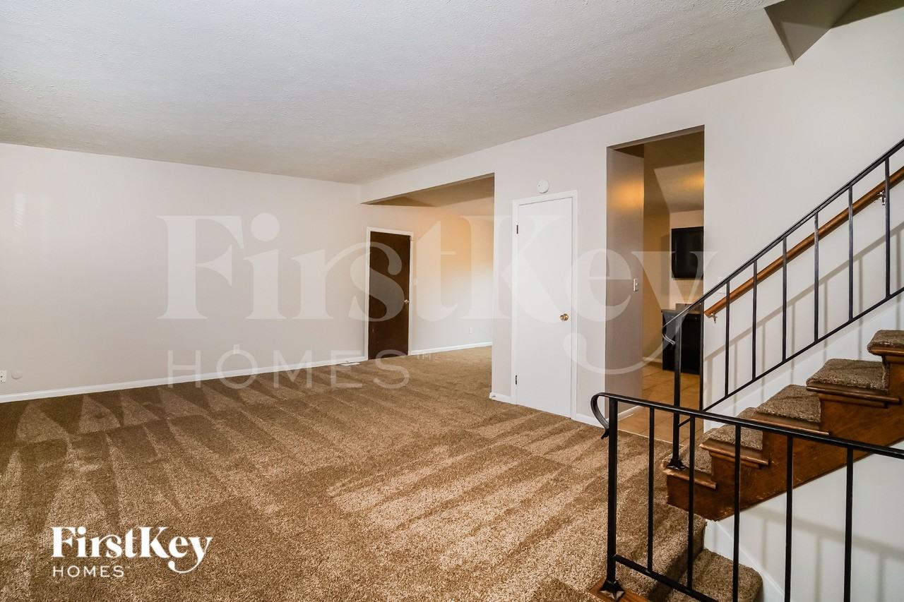 3102 Kiowa Ct - Photo 4 of 15