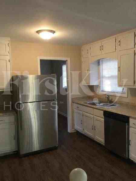 2364 Tiffany Cir - Photo 3 of 13