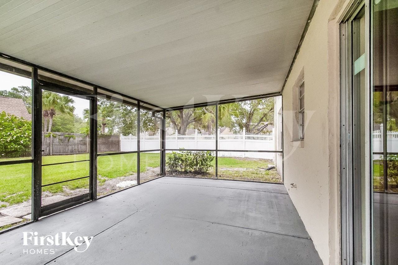 2101 Shady Point Ln - Photo 6 of 15