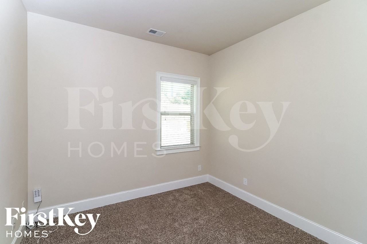 1969 Trinity Mill Dr - Photo 7 of 14