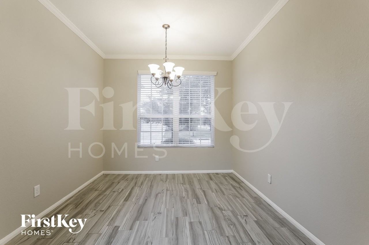 18103 Iris Edge Way - Photo 3 of 14