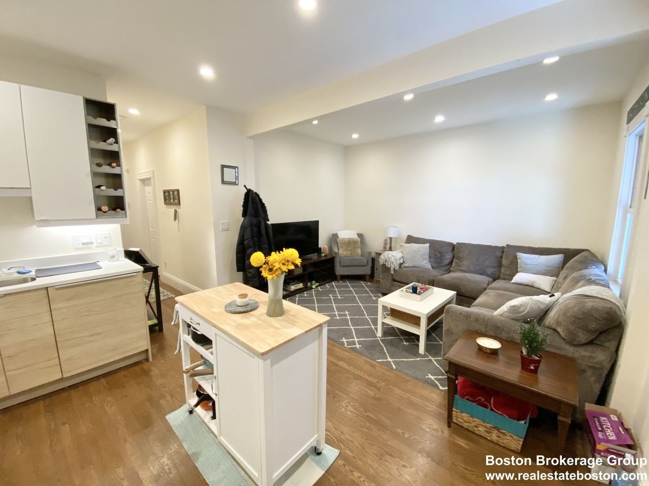 106 Buttonwood St #2 - Photo 2 of 12